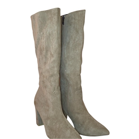 NWOT Tall Knee-Hi Women’s Faux Suede Dress Boots 4” Heel Taupe SZ 8-1/2” (EU39) - Picture 2 of 9